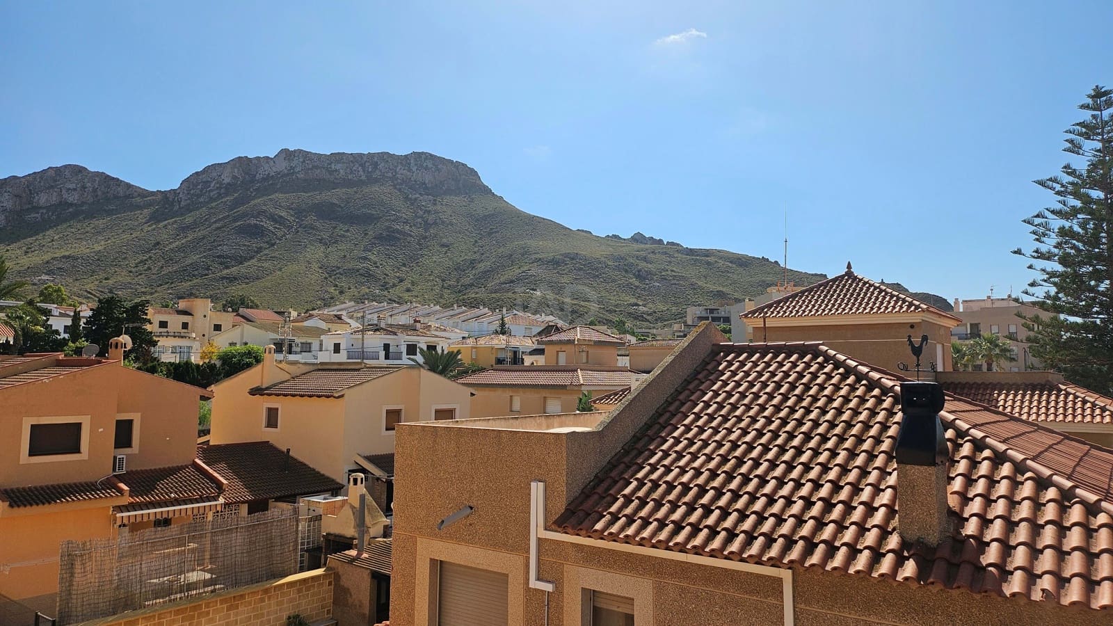 3 soveværelse Rækkehus til salg i Calabardina med swimmingpool - € 350.000 (Ref: 9989005)