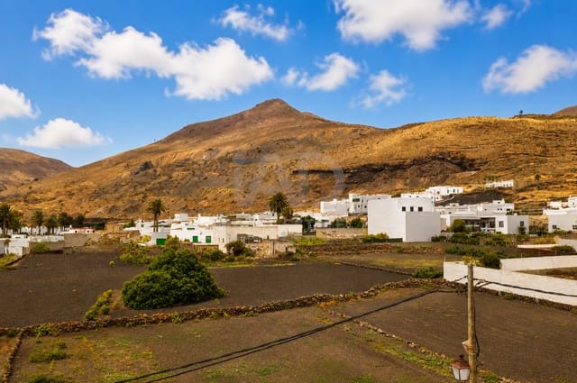 Bauplatz zu verkaufen in Máguez, Haría - 149.000 € (Ref: 9989008)