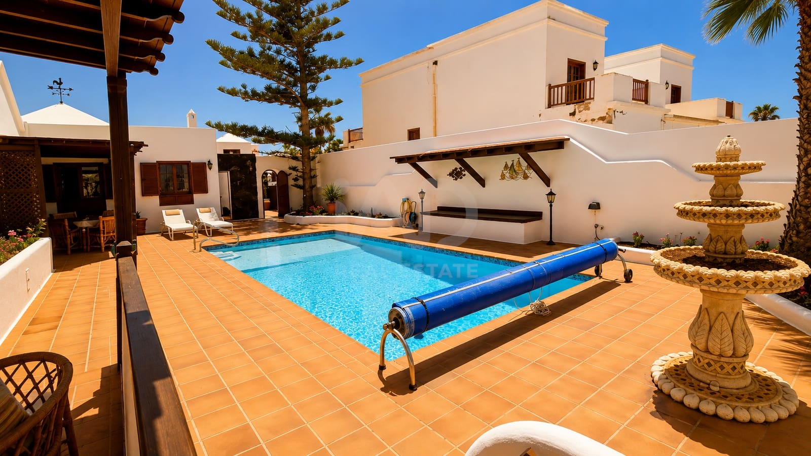 5 Zimmer Villa zu verkaufen in Arrecife mit Pool Garage - 1.100.000 € (Ref: 9989012)