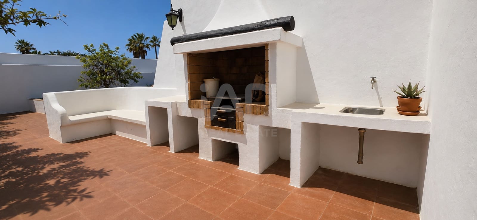 5 Zimmer Villa zu verkaufen in Arrecife mit Pool Garage - 1.100.000 € (Ref: 9989012)