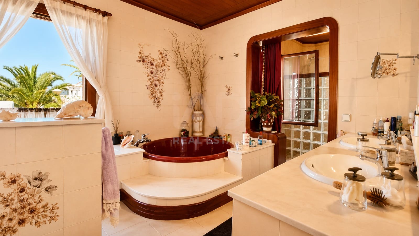 5 Zimmer Villa zu verkaufen in Arrecife mit Pool Garage - 1.100.000 € (Ref: 9989012)