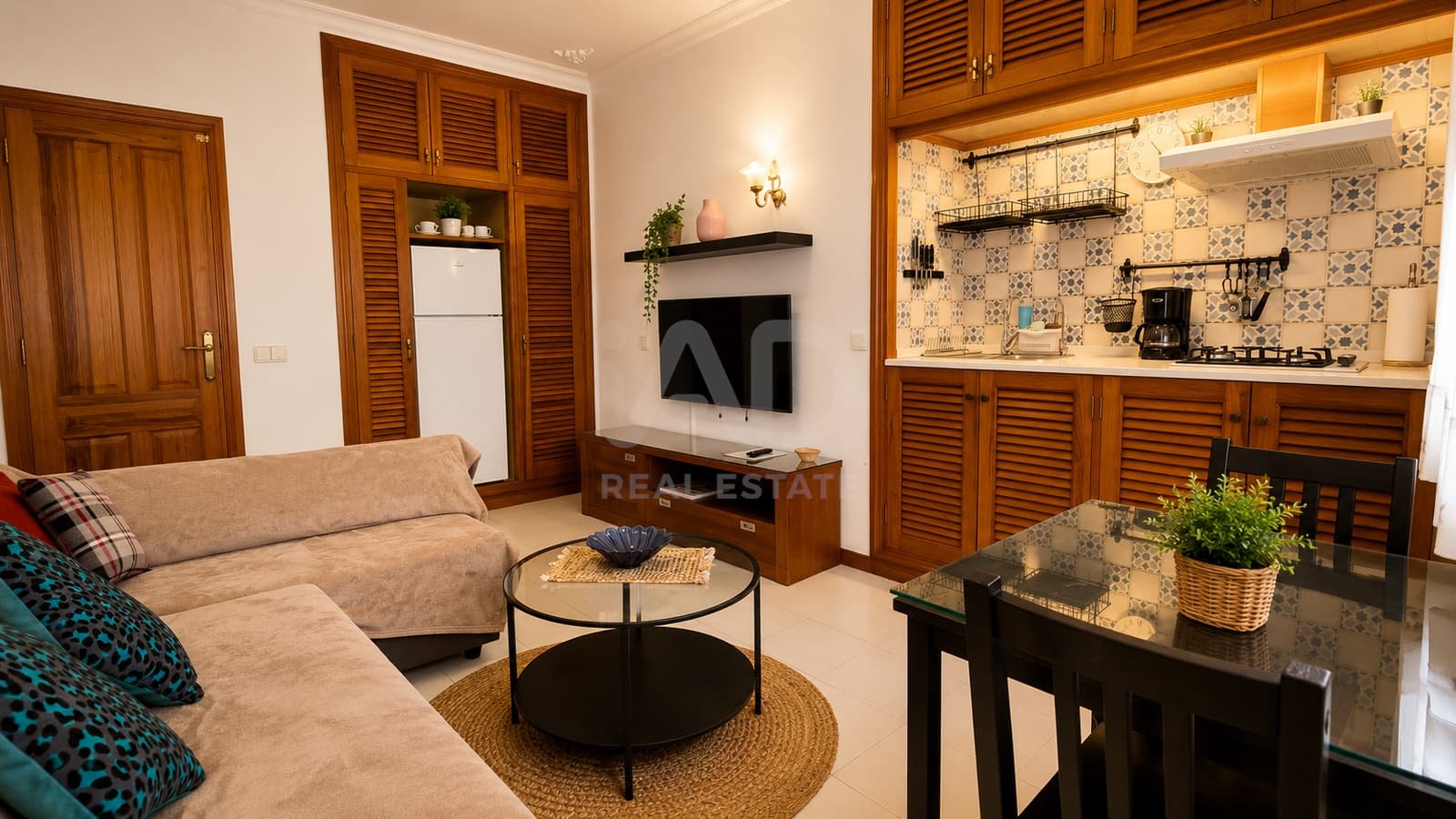 5 Zimmer Villa zu verkaufen in Arrecife mit Pool Garage - 1.100.000 € (Ref: 9989012)