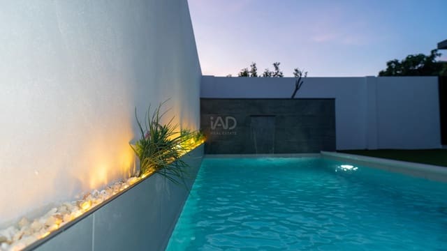 2 sovrum Hus till salu i Mollina med pool - 299 500 € (Ref: 9989020)
