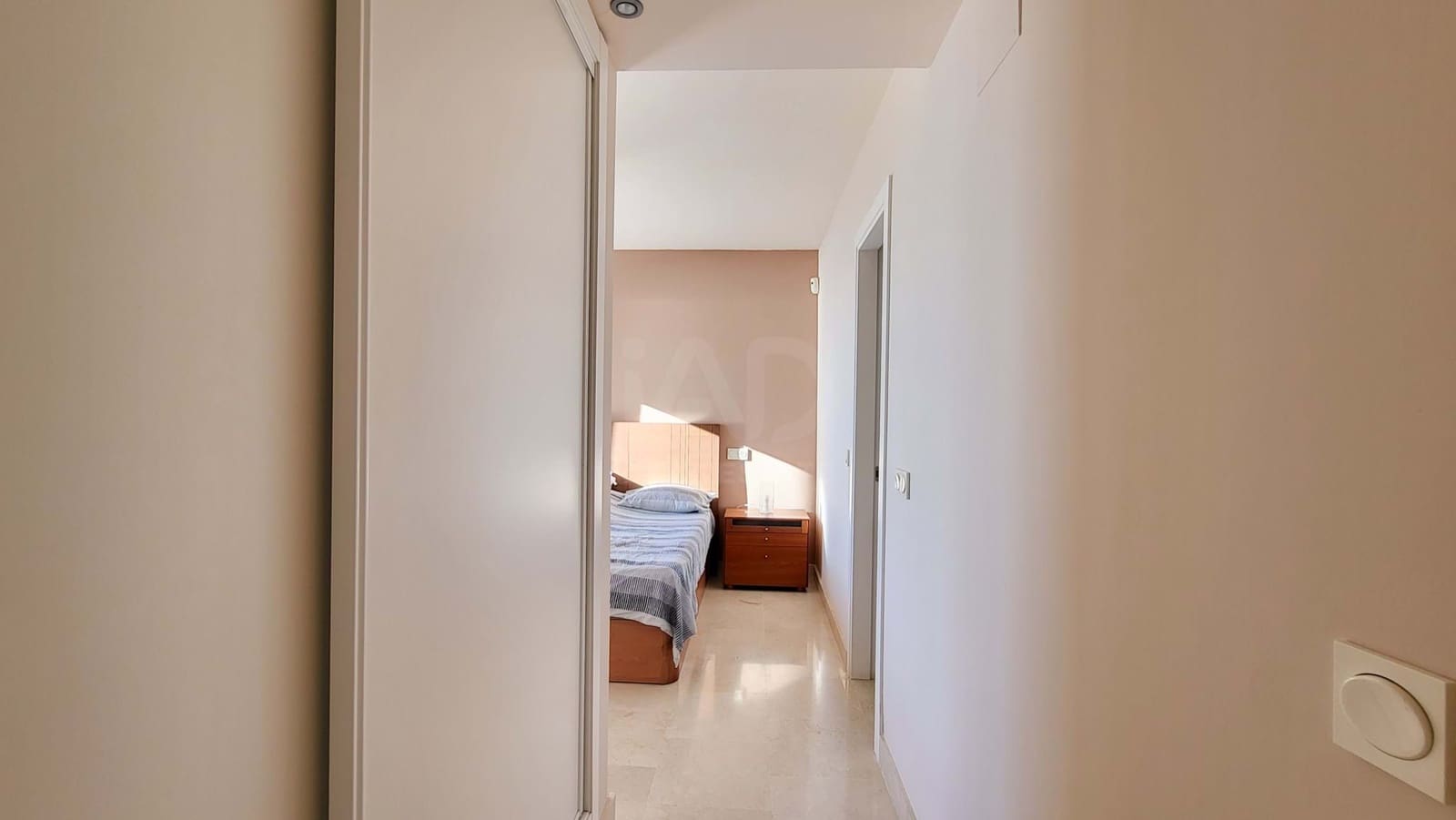 Apartamento de 3 habitaciones en Torrox-Costa en venta con piscina garaje - 395.000 € (Ref: 9989021)