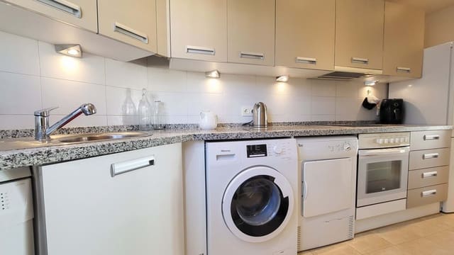 Apartamento de 3 habitaciones en El Peñoncillo, Torrox en venta con piscina garaje - 395.000 € (Ref: 9989021)