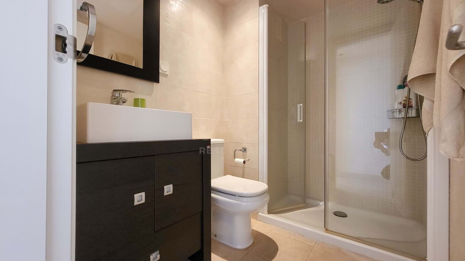 Apartamento de 3 habitaciones en Torrox-Costa en venta con piscina garaje - 395.000 € (Ref: 9989021)
