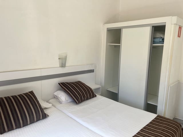 1 soverom Hus til salgs i Playa del Inglés, San Bartolomé de Tirajana med svømmebasseng - € 330 000 (Ref: 9989024)