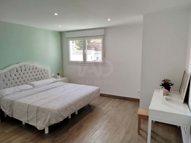4 Zimmer Villa zu verkaufen in Cómpeta - 445.000 € (Ref: 9989025)