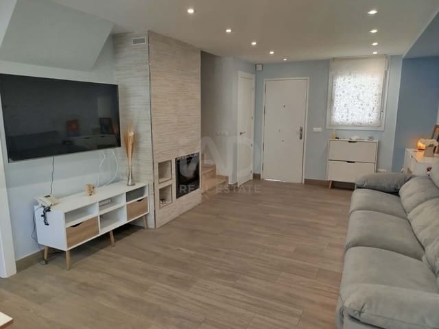 4 Zimmer Villa zu verkaufen in Cómpeta - 445.000 € (Ref: 9989025)