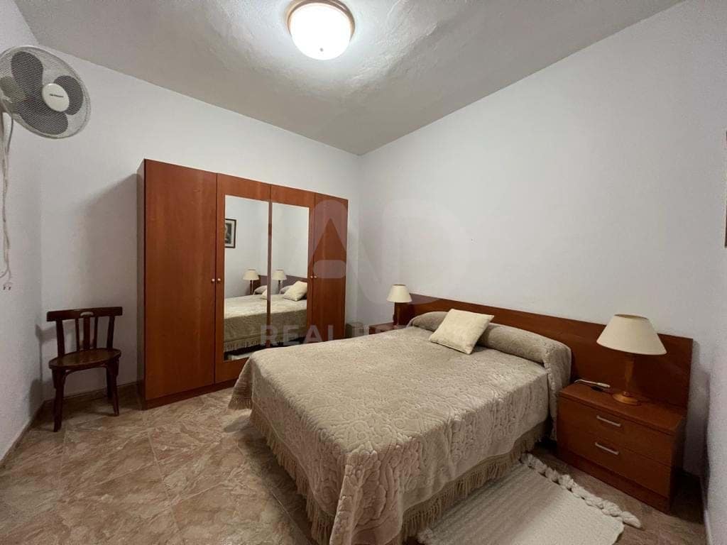 5 quarto Casa em Banda para venda em Granadilla de Abona com garagem - 360 000 € (Ref: 9989027)