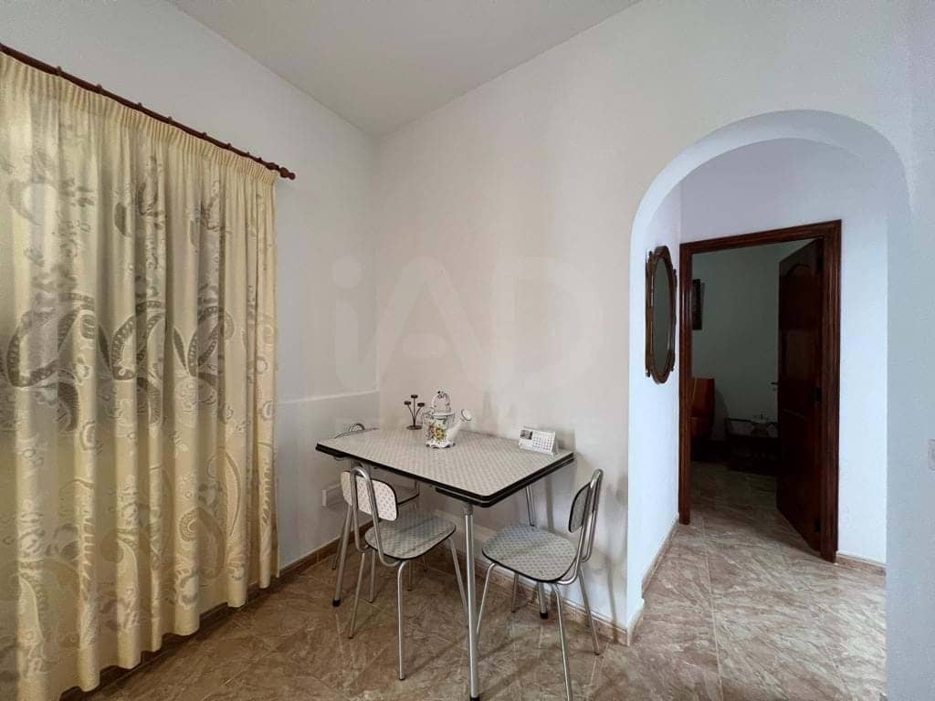 5 quarto Casa em Banda para venda em Granadilla de Abona com garagem - 360 000 € (Ref: 9989027)