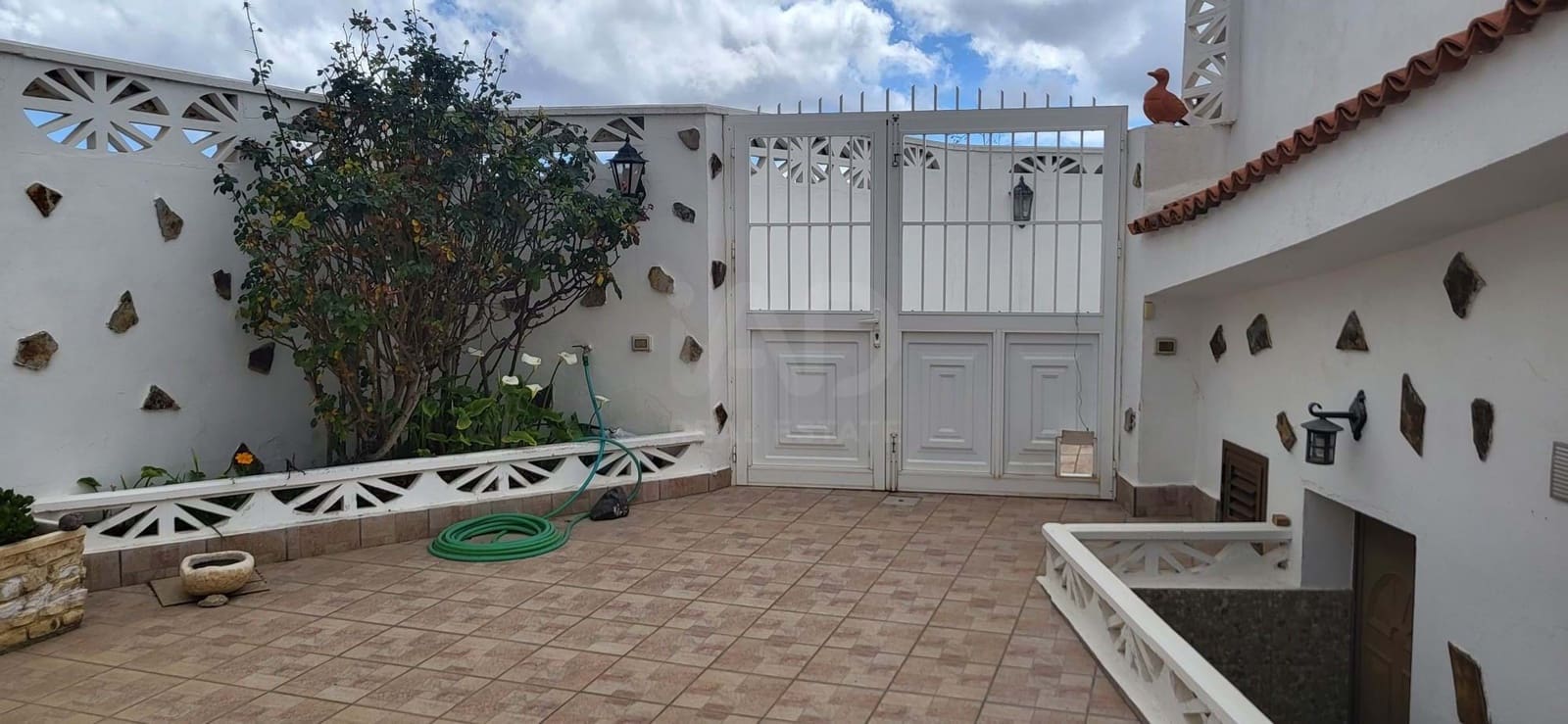 5 quarto Casa em Banda para venda em Granadilla de Abona com garagem - 360 000 € (Ref: 9989027)