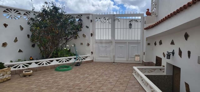 5 slaapkamer Huis te koop in Los Blanquitos, Granadilla de Abona met garage - € 360.000 (Ref: 9989027)