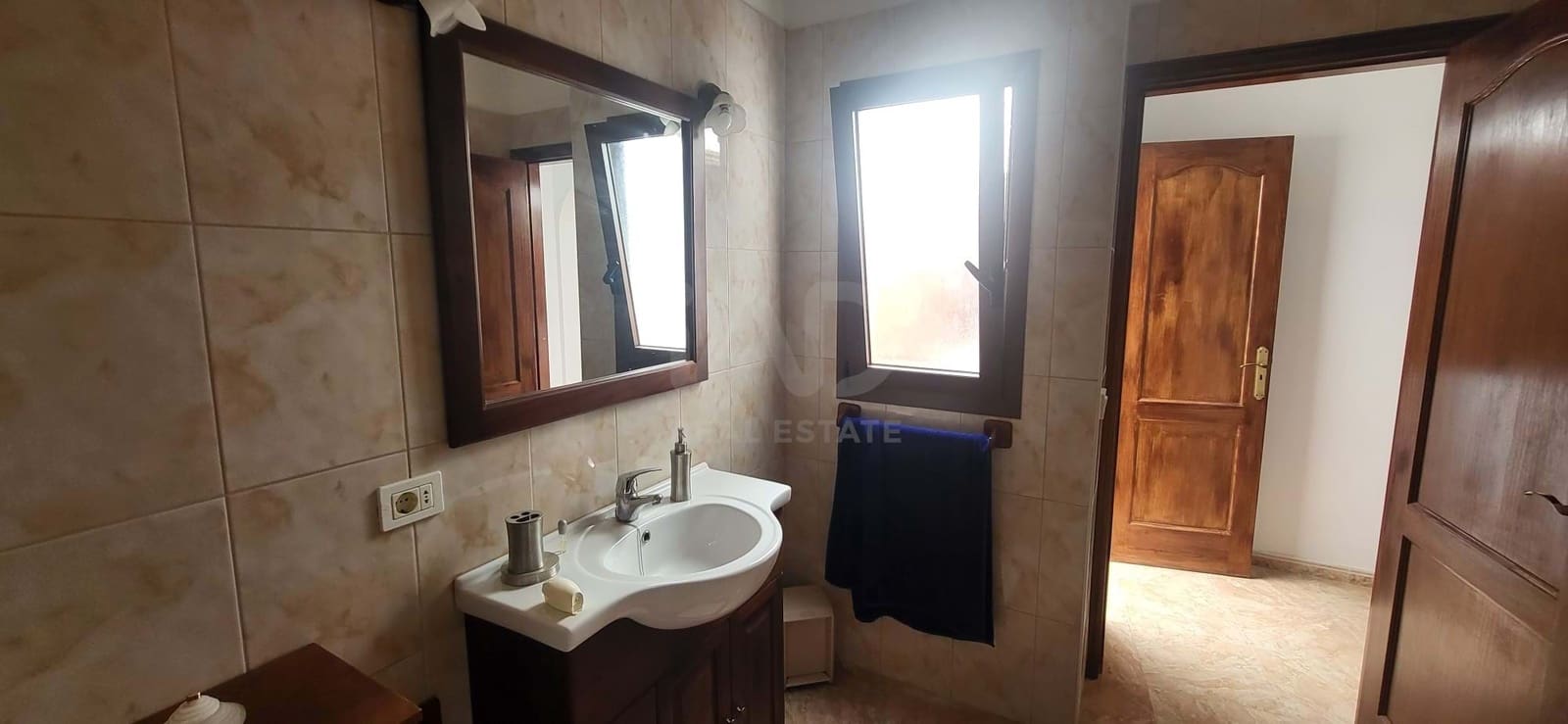 5 quarto Casa em Banda para venda em Granadilla de Abona com garagem - 360 000 € (Ref: 9989027)