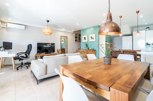 2 soveværelse Rækkehus til salg i Santa Cruz de Tenerife med swimmingpool garage - € 494.000 (Ref: 9989028)