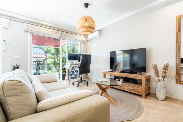 2 soveværelse Rækkehus til salg i Santa Cruz de Tenerife med swimmingpool garage - € 494.000 (Ref: 9989028)