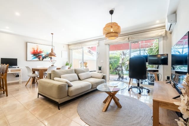 2 soveværelse Rækkehus til salg i Santa Cruz de Tenerife med swimmingpool garage - € 494.000 (Ref: 9989028)