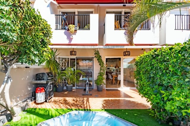 2 soveværelse Rækkehus til salg i Santa Cruz de Tenerife med swimmingpool garage - € 494.000 (Ref: 9989028)
