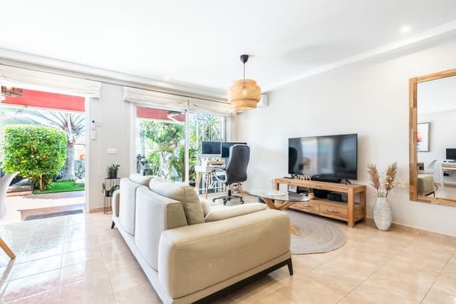 2 soveværelse Rækkehus til salg i Santa Cruz de Tenerife med swimmingpool garage - € 494.000 (Ref: 9989028)