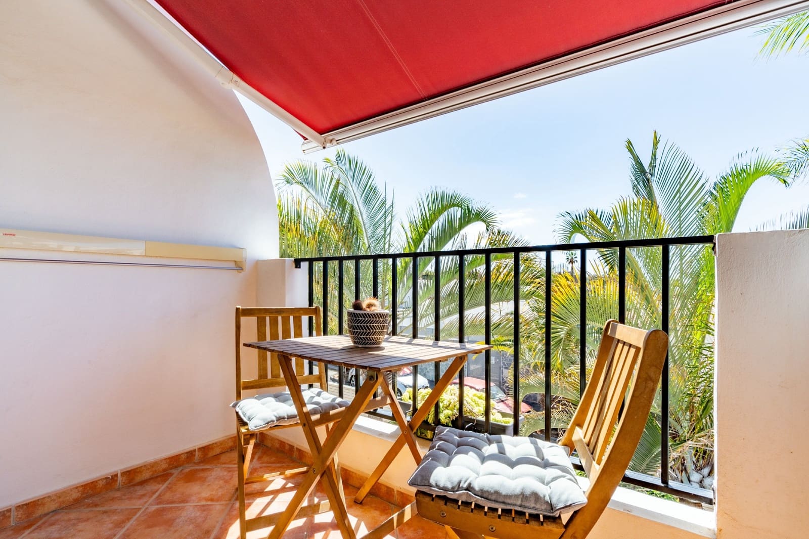 2 soveværelse Rækkehus til salg i Santa Cruz de Tenerife med swimmingpool garage - € 494.000 (Ref: 9989028)