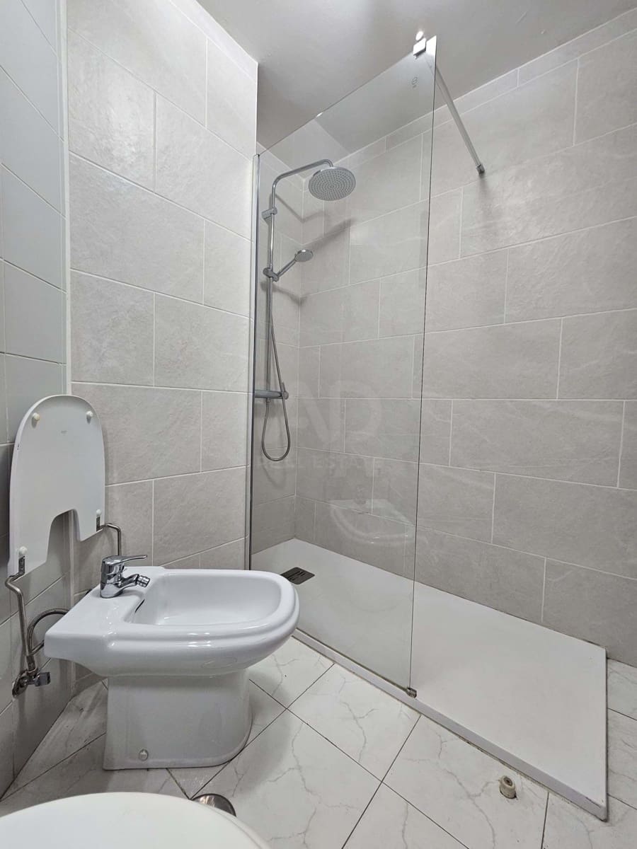 Apartamento para venda em Santa Cruz de Tenerife com garagem - 295 000 € (Ref: 9989030)