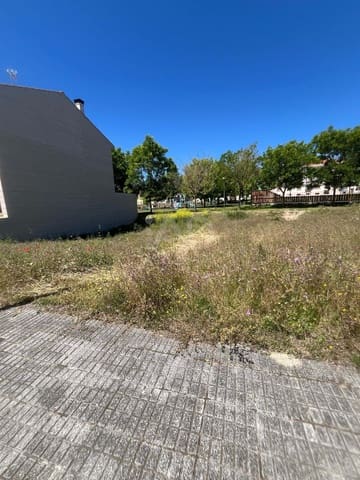 Building Plot for sale in Ciudad Rodrigo - € 70,000 (Ref: 9989031)