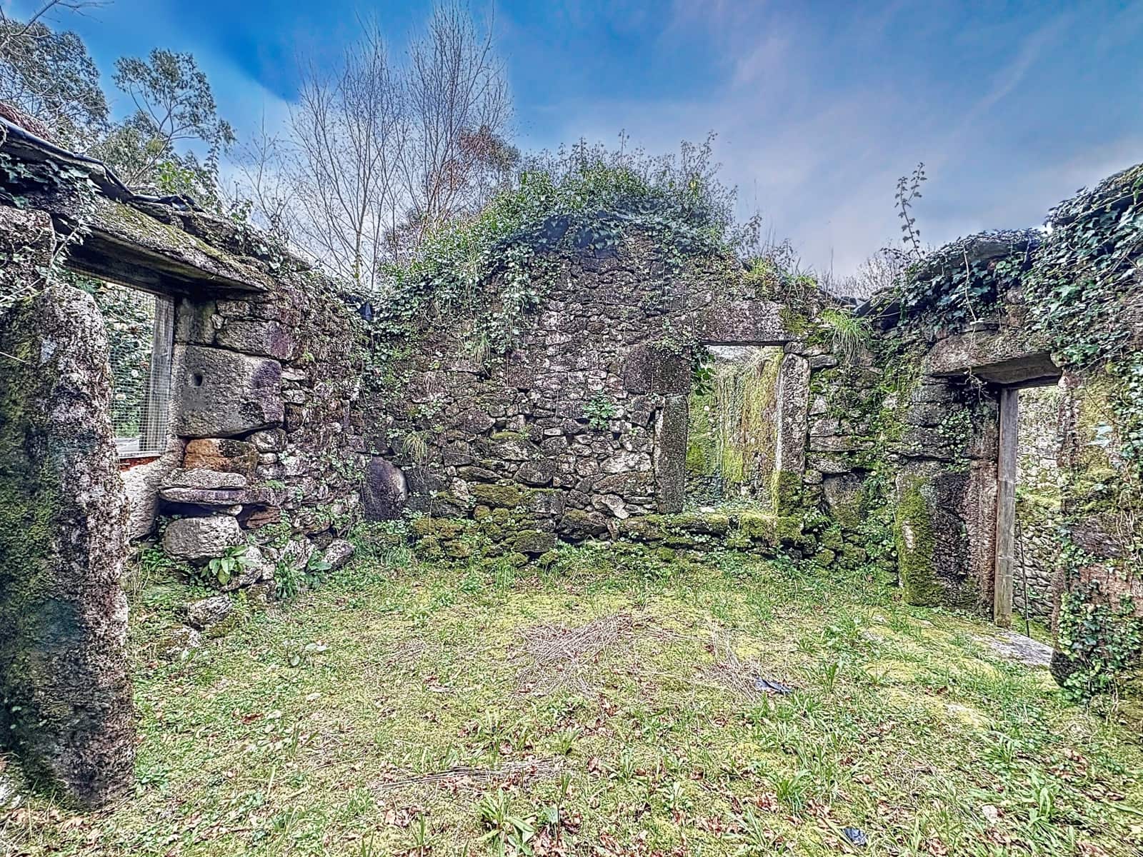 1 makuuhuone Maalaistalo myytävänä paikassa Pontevedra kaupunki - 50 000 € (Ref: 9989034)