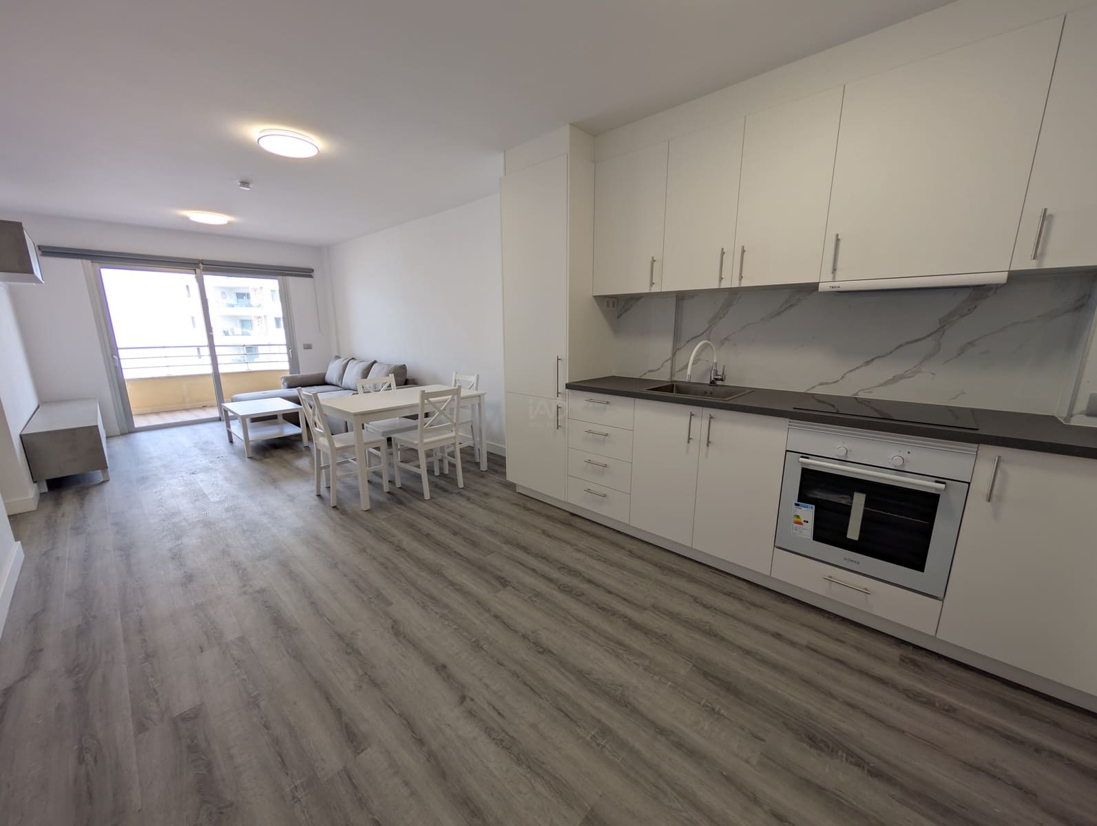 2 soveværelse Penthouse til salg i Adeje med swimmingpool - € 335.000 (Ref: 9989035)