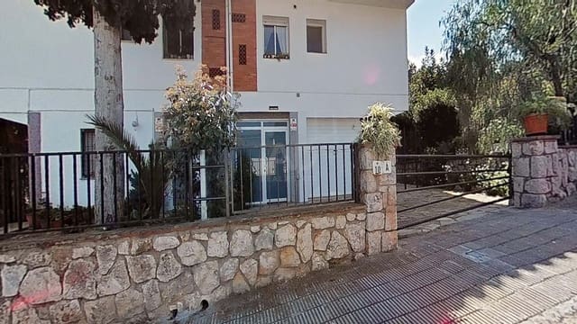 3 soverom Hus til salgs i Tarragona by - € 315 000 (Ref: 9989037)