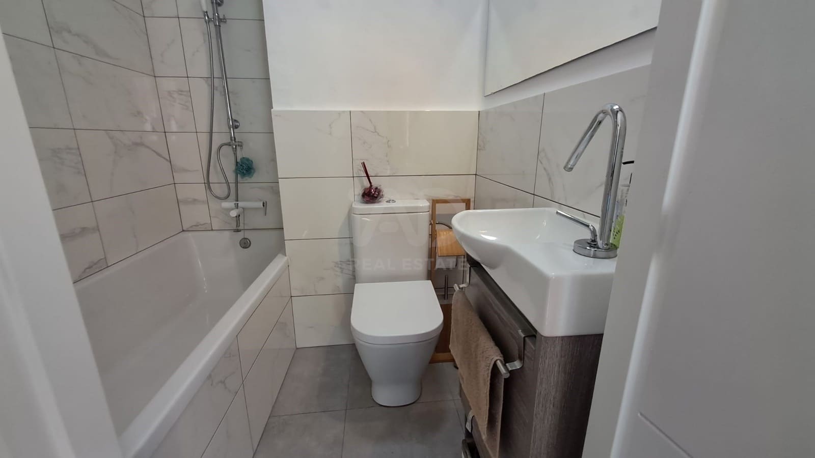 4 quarto Casa em Banda para venda em Tarragona cidade com piscina garagem - 399 000 € (Ref: 9989038)