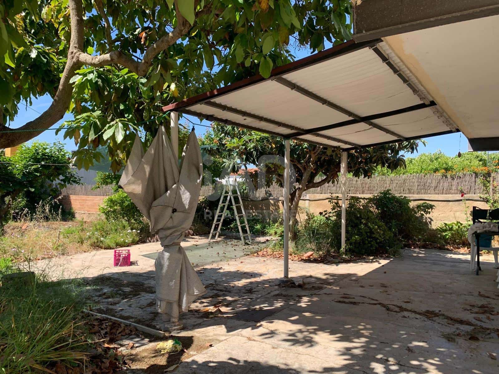 2 makuuhuone Omakotitalo myytävänä paikassa Tarragona kaupunki - 225 000 € (Ref: 9989039)