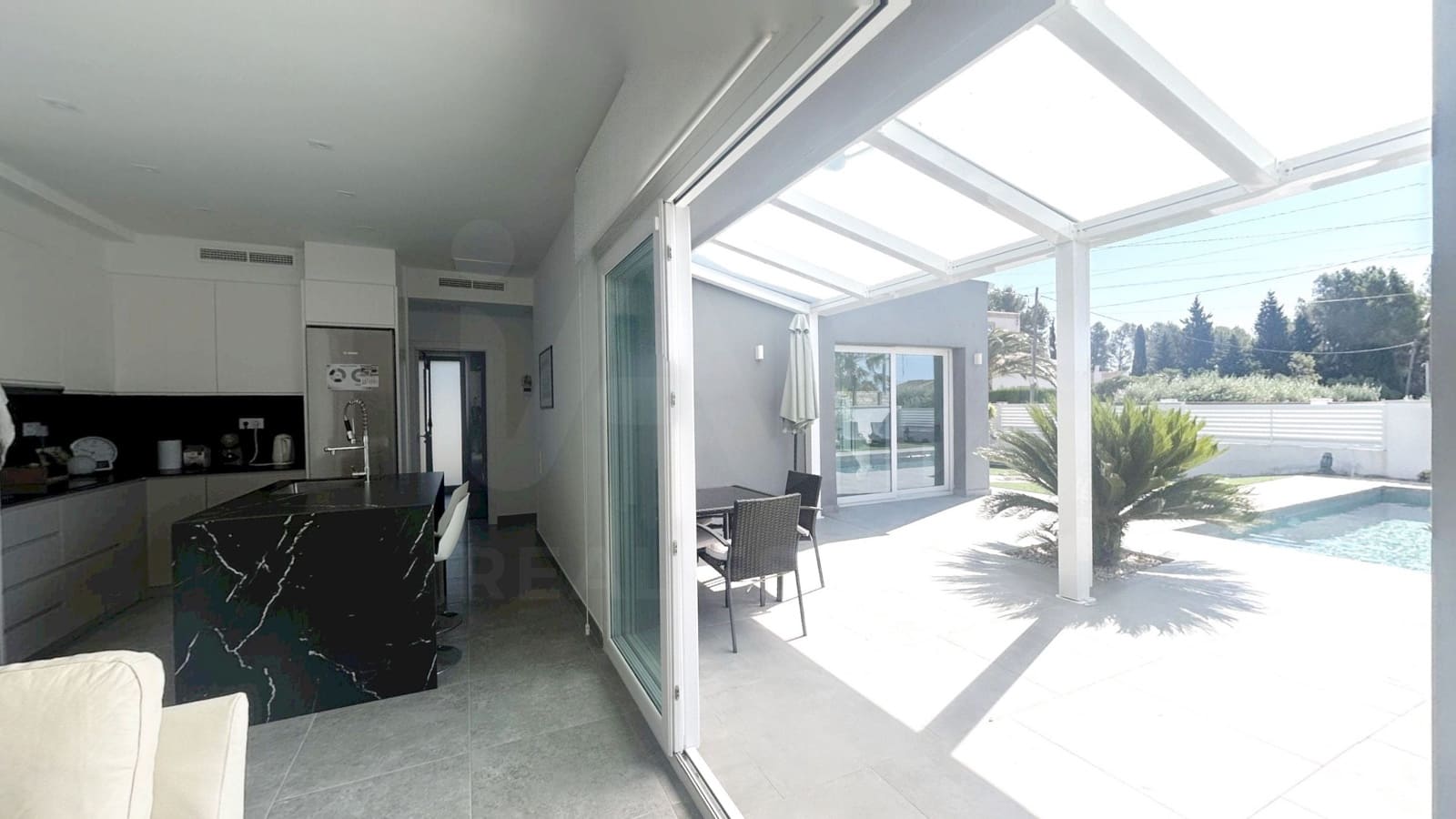 Casa de 3 habitaciones en L'Ametlla de Mar en venta con piscina - 467.000 € (Ref: 9989042)