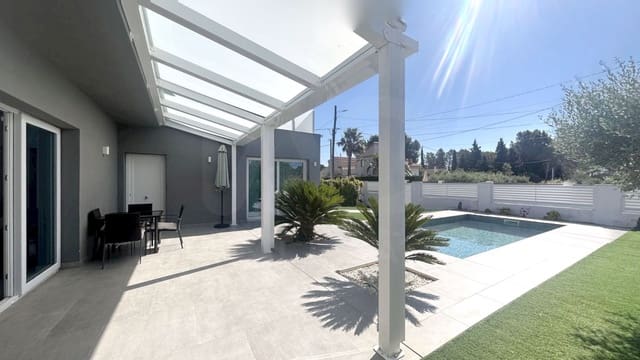 Casa de 3 habitaciones en L'Ametlla de Mar en venta con piscina - 467.000 € (Ref: 9989042)