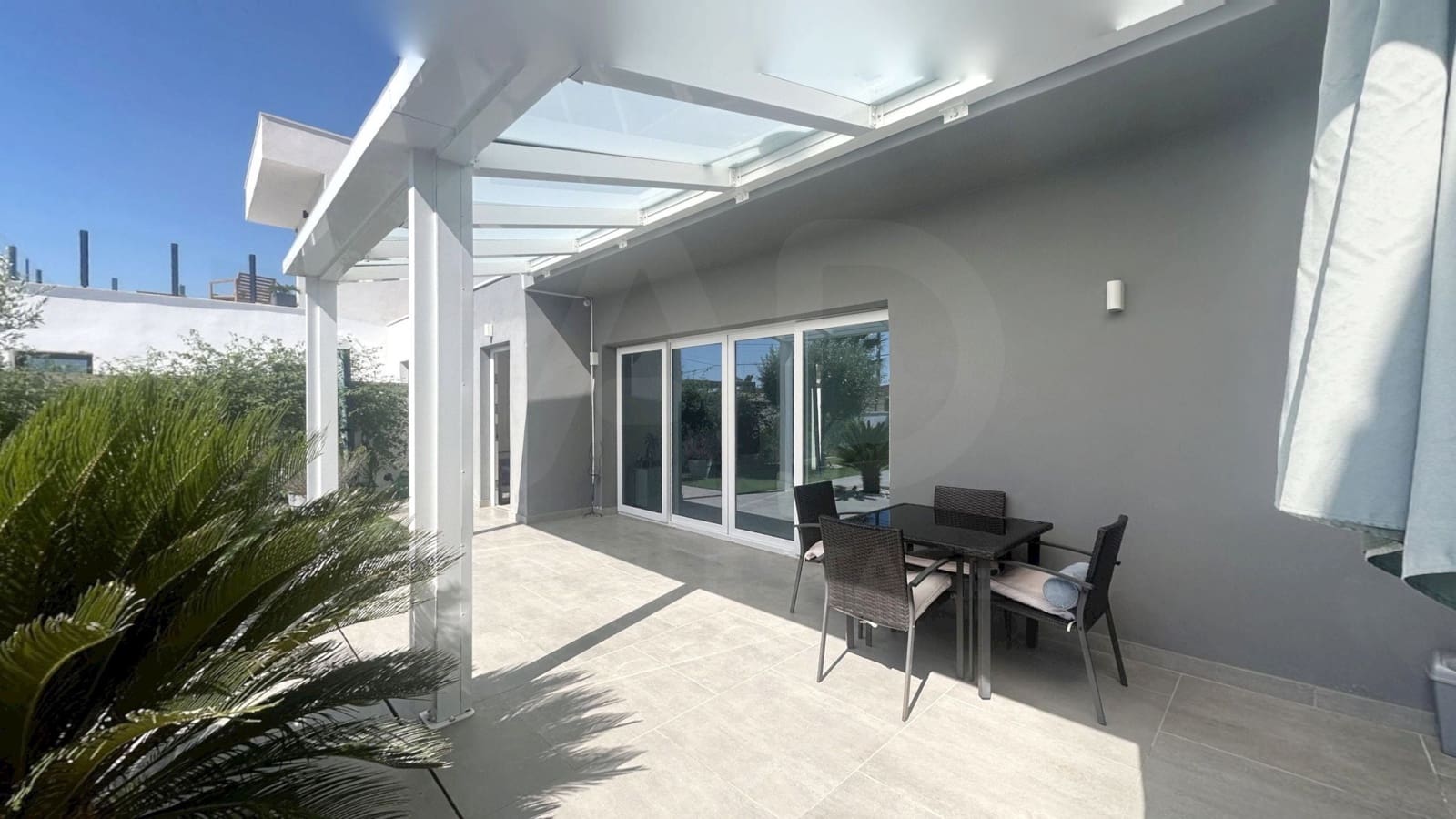 Casa de 3 habitaciones en L'Ametlla de Mar en venta con piscina - 467.000 € (Ref: 9989042)