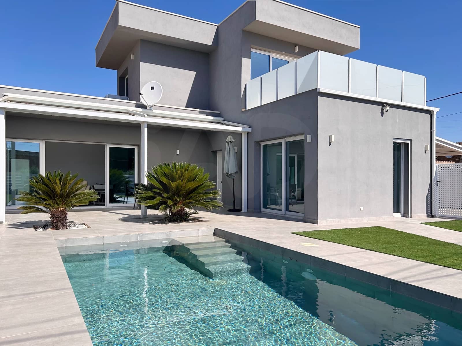 Casa de 3 habitaciones en L'Ametlla de Mar en venta con piscina - 467.000 € (Ref: 9989042)