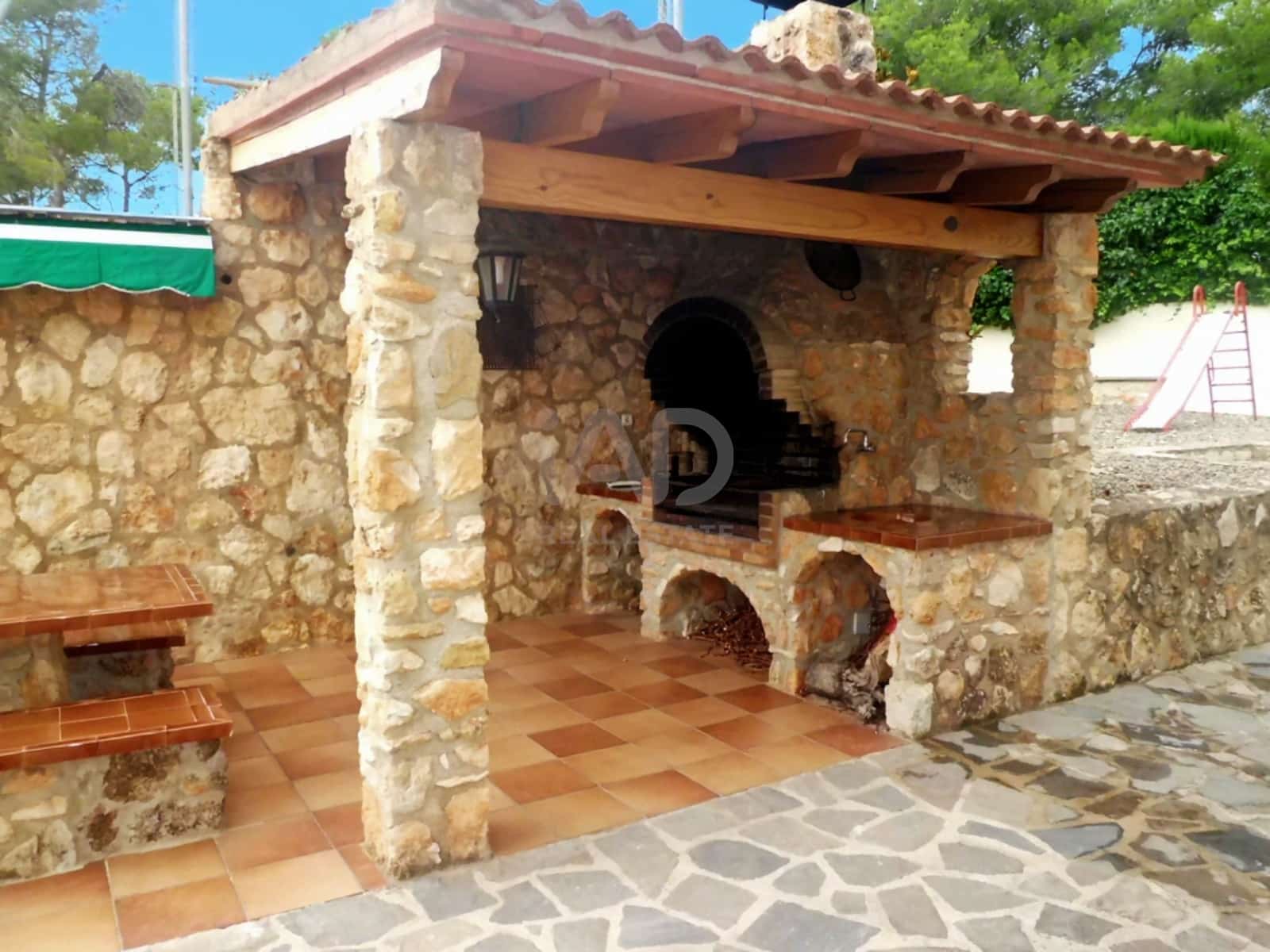 Casa de 5 habitaciones en Tarragona ciudad en venta con piscina garaje - 370.000 € (Ref: 9989047)