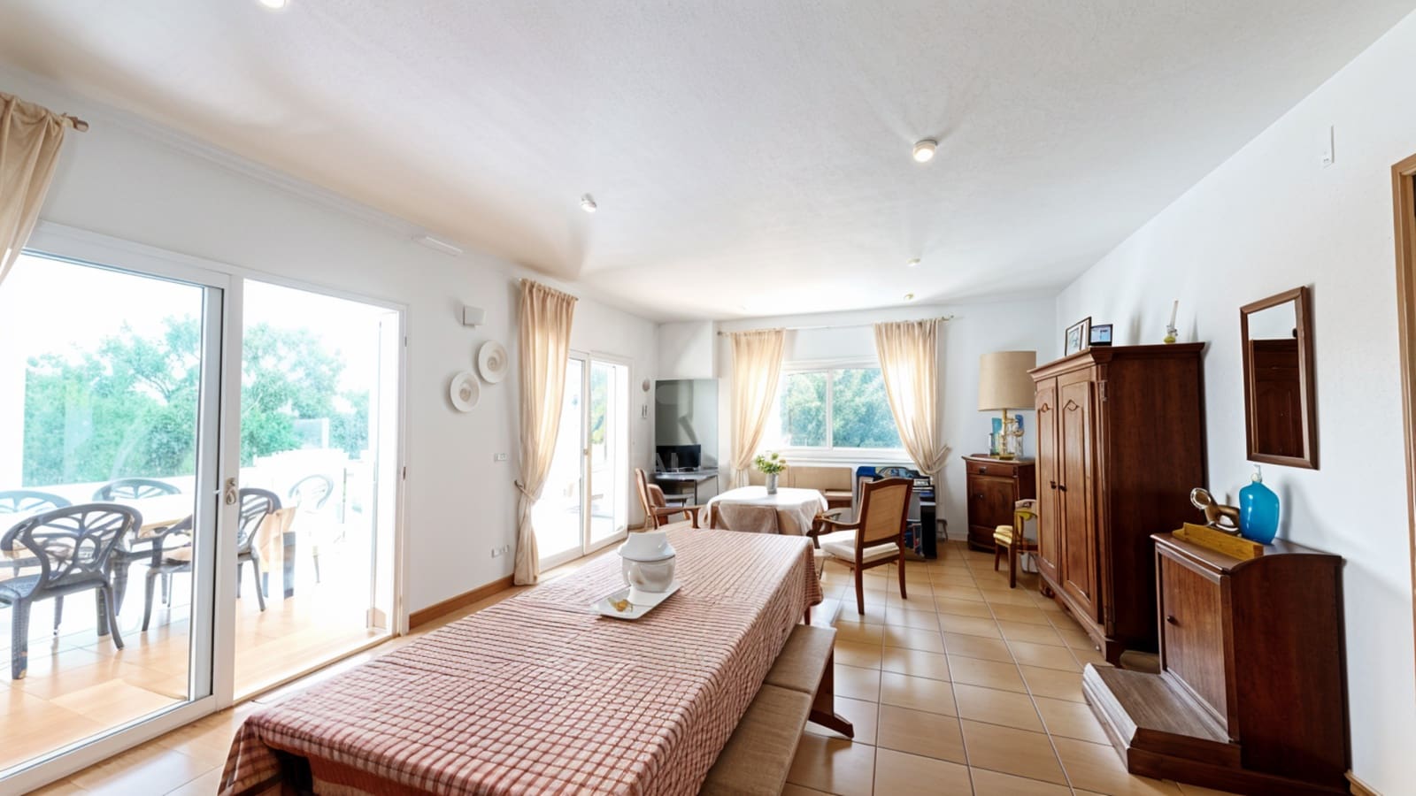 Casa de 5 habitaciones en Tarragona ciudad en venta con piscina garaje - 370.000 € (Ref: 9989047)