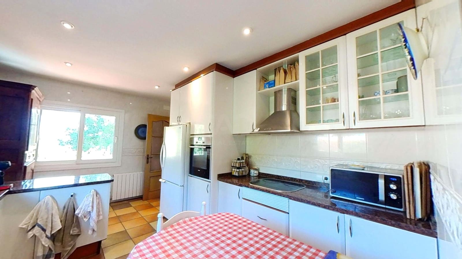 Casa de 5 habitaciones en Tarragona ciudad en venta con piscina garaje - 370.000 € (Ref: 9989047)
