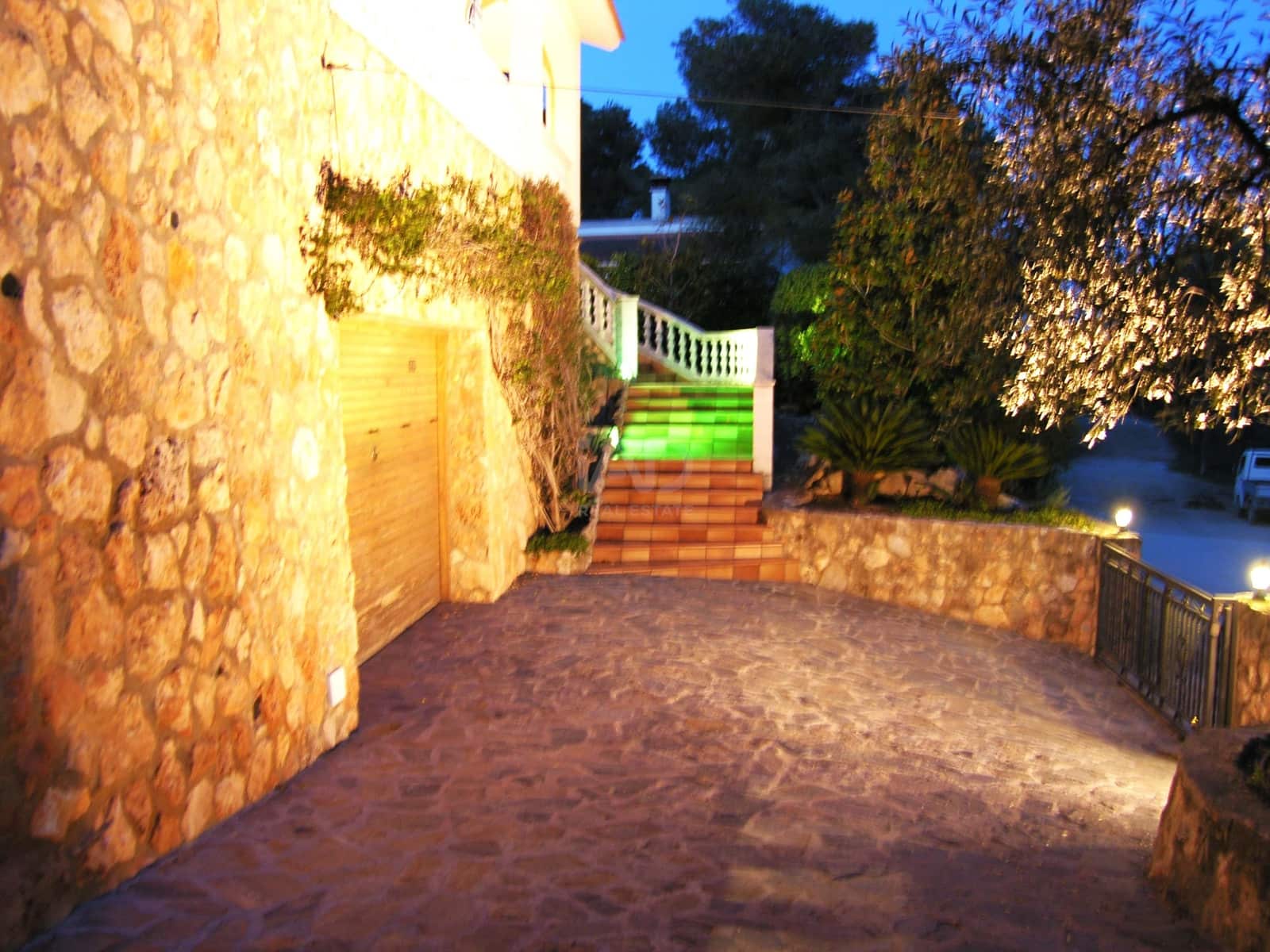 Casa de 5 habitaciones en Tarragona ciudad en venta con piscina garaje - 370.000 € (Ref: 9989047)