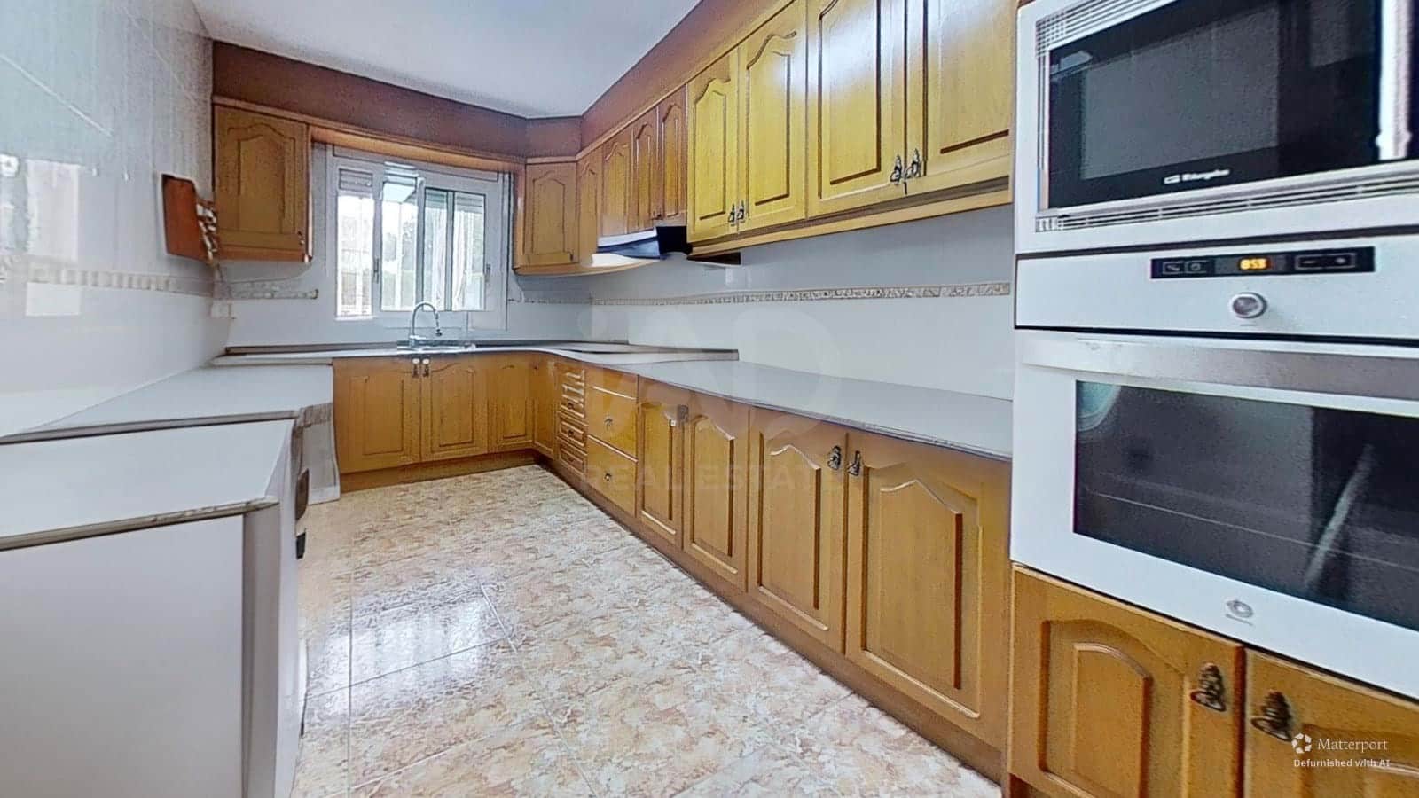 4 sovrum Hus till salu i Tarragona stad med garage - 289 000 € (Ref: 9989048)