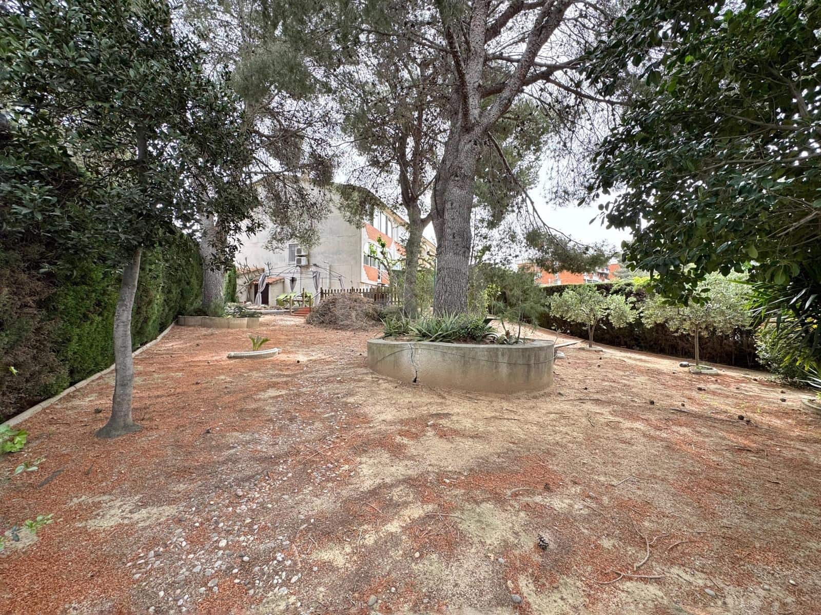 4 sovrum Hus till salu i Tarragona stad med garage - 289 000 € (Ref: 9989048)
