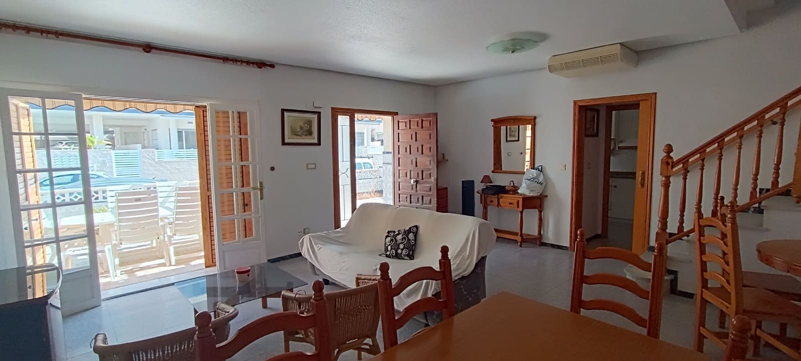 5 Zimmer Haus zu verkaufen in Alicante / Alacant Stadt - 290.000 € (Ref: 9989052)