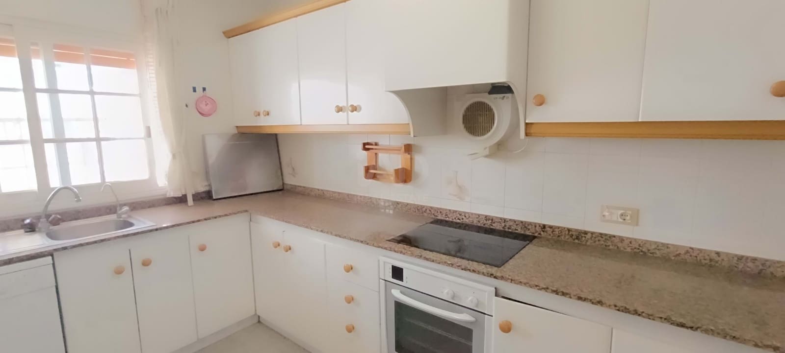5 Zimmer Haus zu verkaufen in Alicante / Alacant Stadt - 290.000 € (Ref: 9989052)