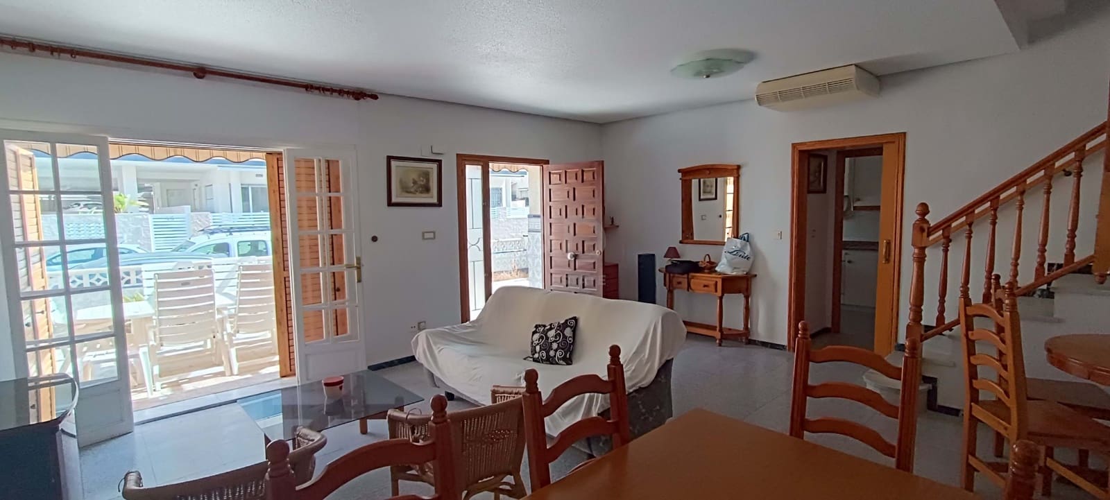 5 Zimmer Haus zu verkaufen in Alicante / Alacant Stadt - 290.000 € (Ref: 9989052)