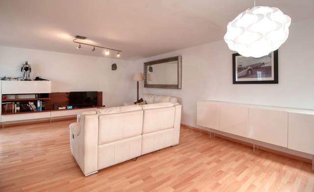 3 soverom Leilighet til salgs i Ensanche - Diputacion, Alicante by - € 340 000 (Ref: 9989056)