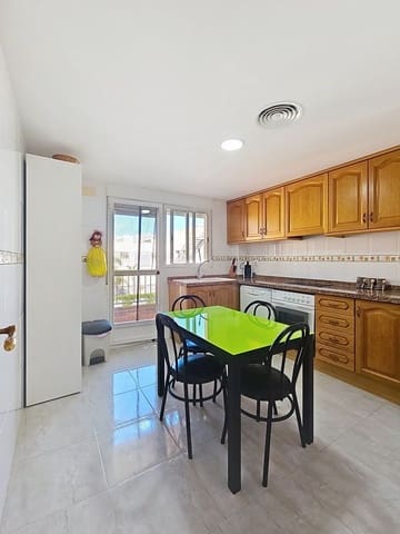 3 slaapkamer Appartement te koop in Miramar met zwembad - € 249.000 (Ref: 9989057)