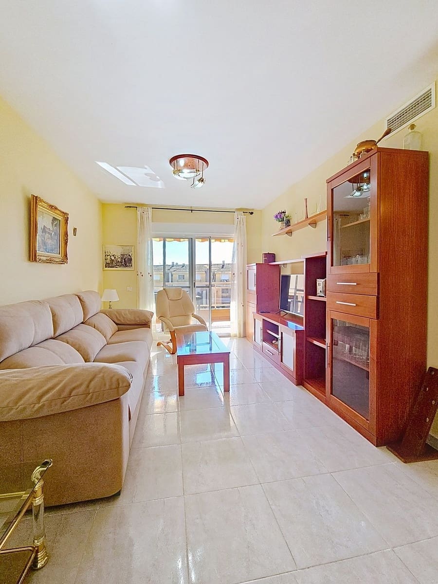 3 slaapkamer Appartement te koop in Miramar met zwembad - € 249.000 (Ref: 9989057)