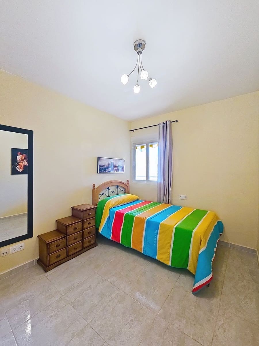 3 slaapkamer Appartement te koop in Miramar met zwembad - € 249.000 (Ref: 9989057)