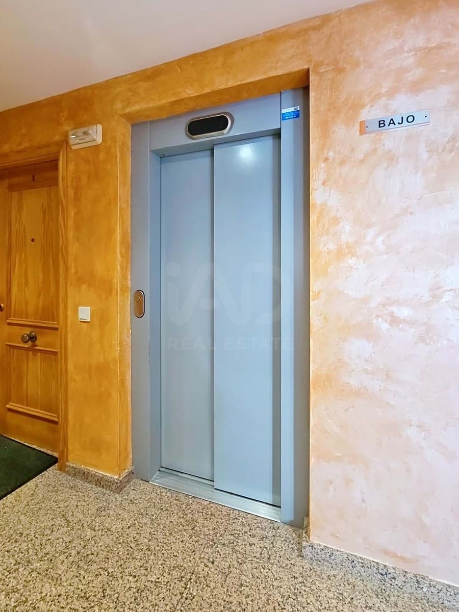 3 slaapkamer Appartement te koop in Miramar met zwembad - € 249.000 (Ref: 9989057)