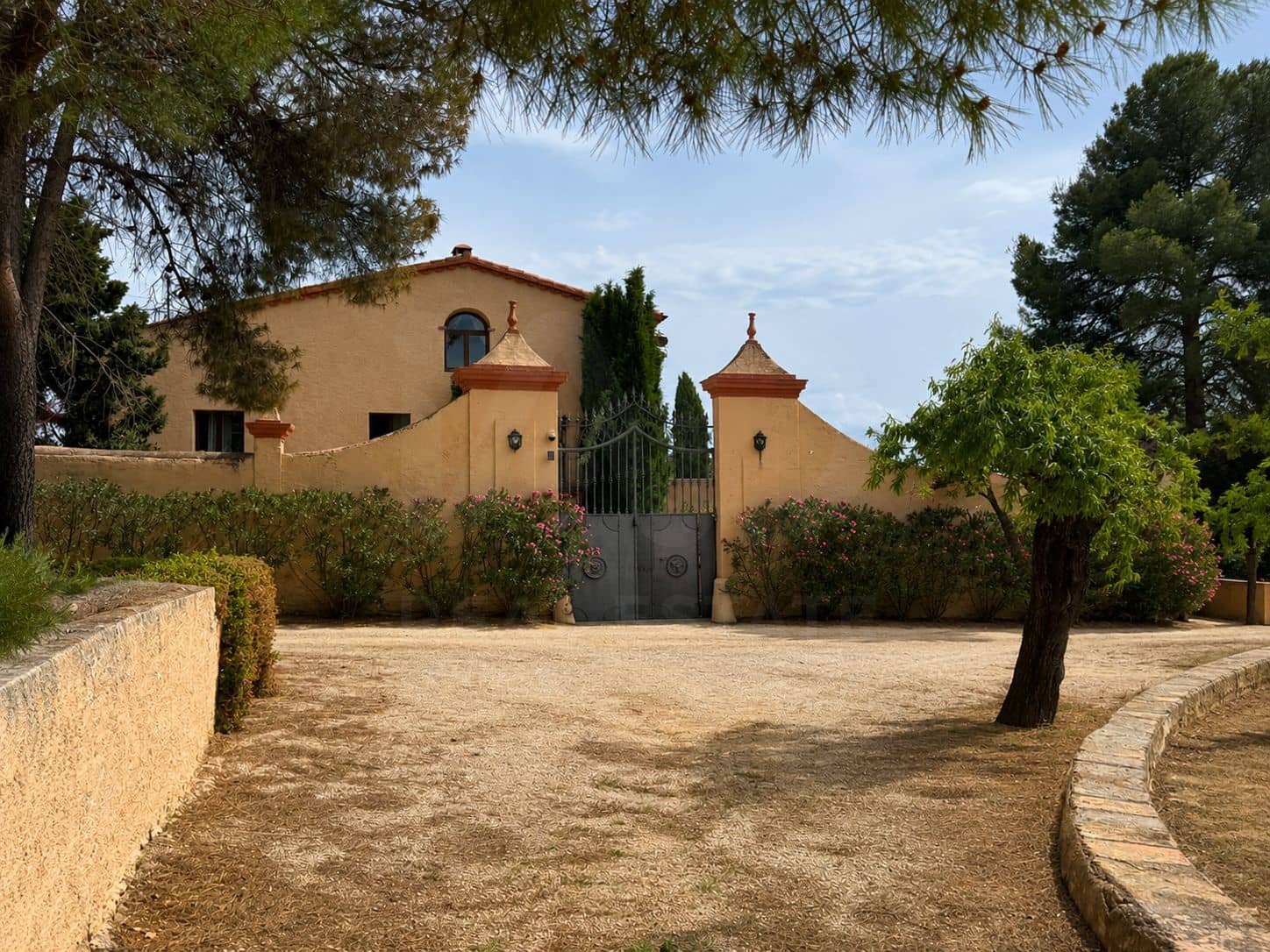 12 slaapkamer Finca/Landhuis te koop in Madrid stad met zwembad garage - € 5.600.000 (Ref: 9989058)